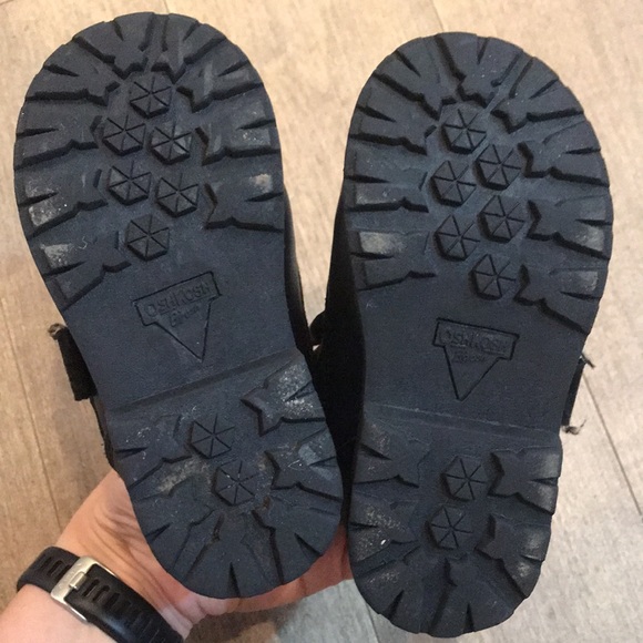 Oshkosh toddler boots - Picture 2 of 4